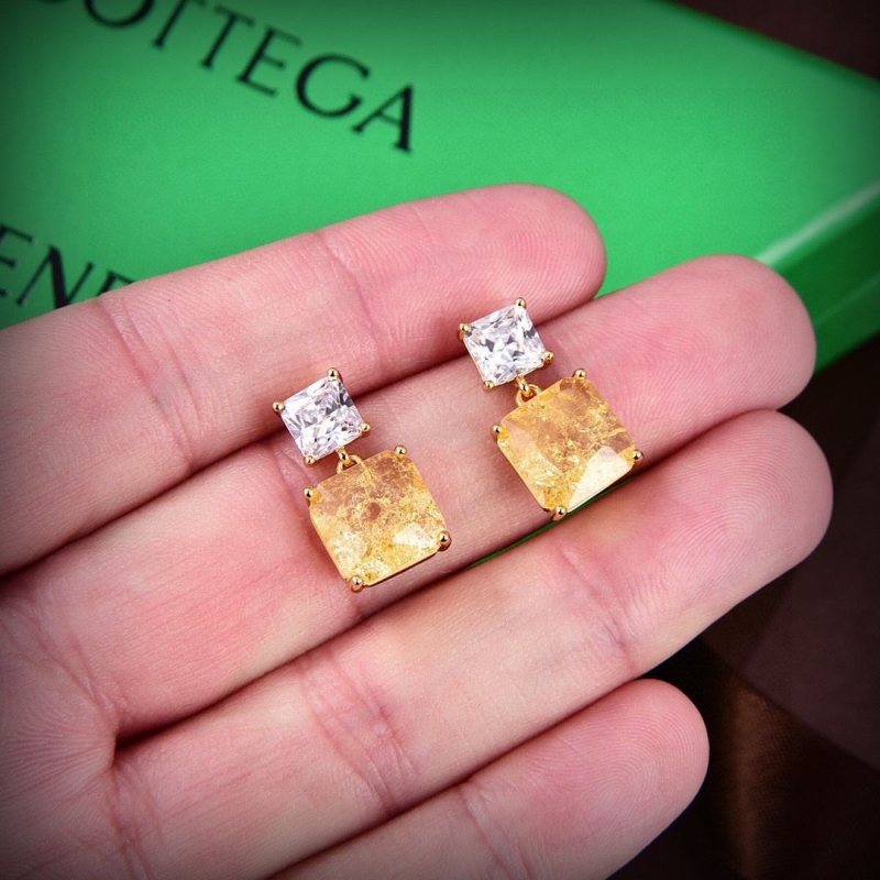 Bo*te*ga venenta earrings